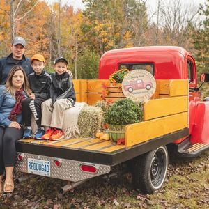 Meet your Posher, Crystal